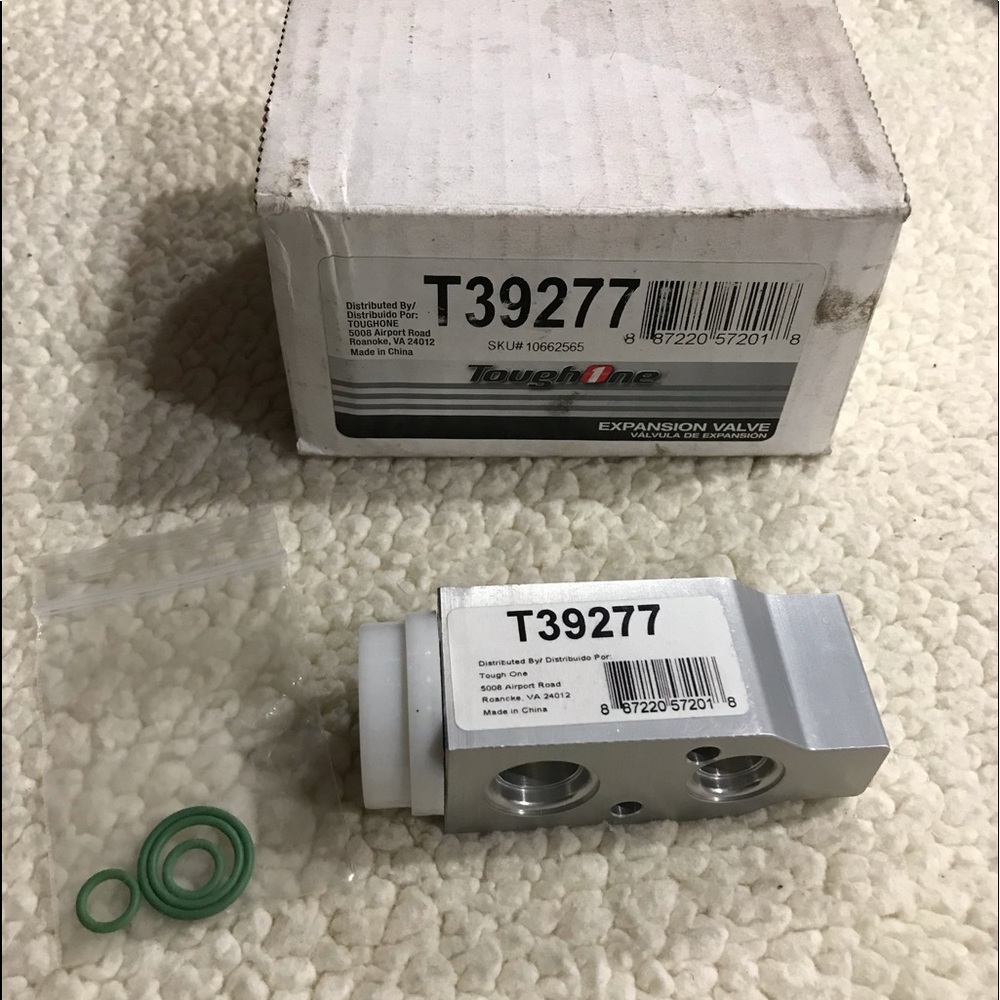 A/C Expansion Valve T39277 04-08 Astra 04-10 Optra, 04-08 Suzuki Forenza
NIB